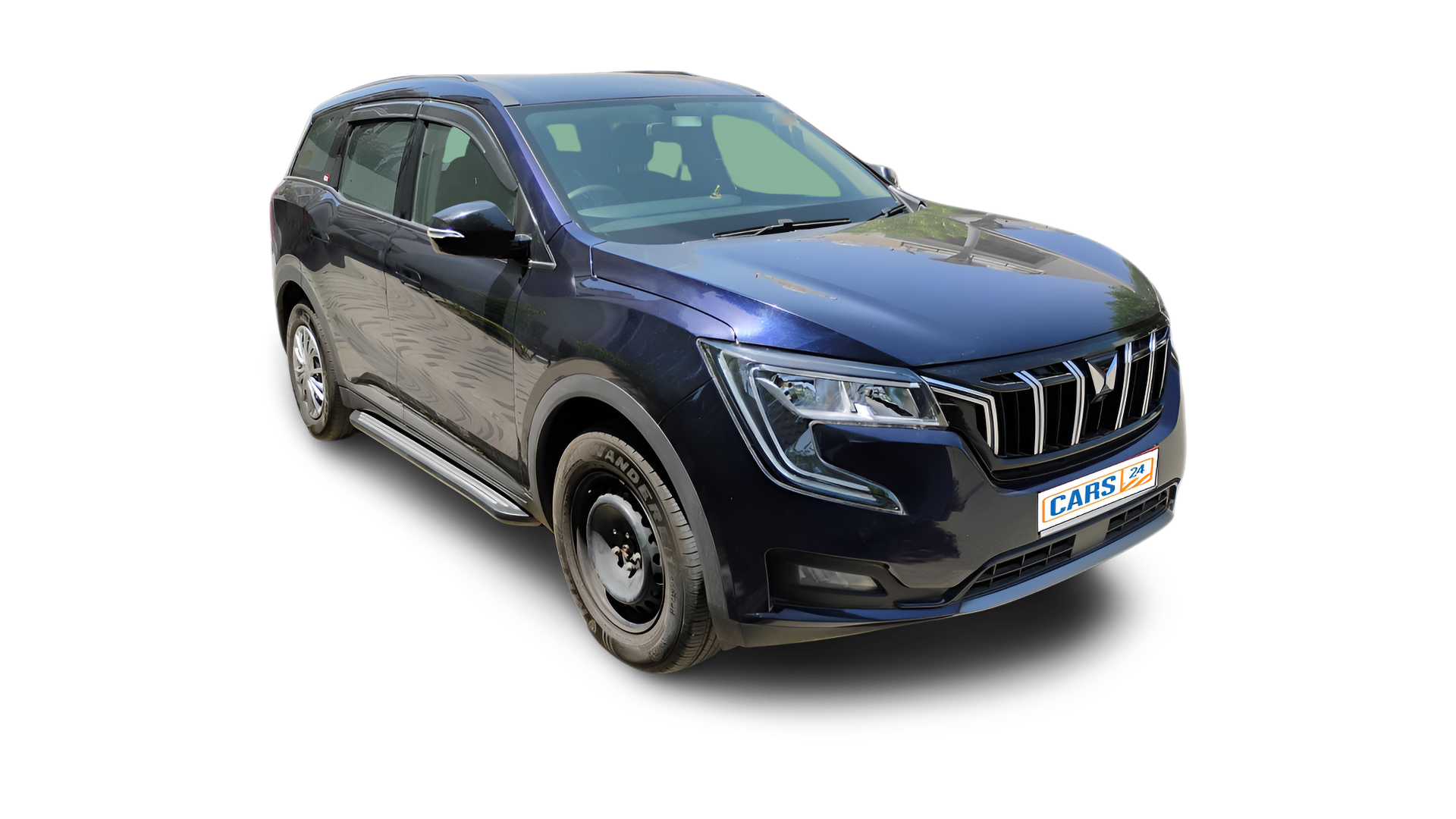 Mahindra XUV700-img